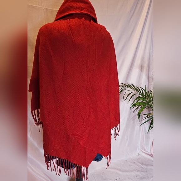 Bohemian Red Fringe Shawl Wrap / Toggle Front Cape - One Size - Picture 7 of 16